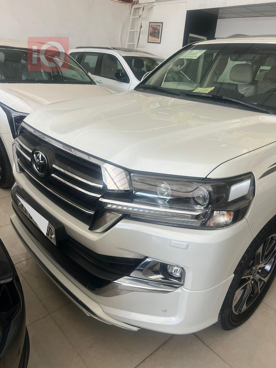 تويوتا لاندكروزر